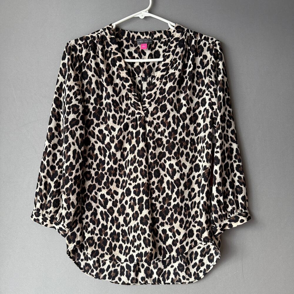 Vince Camuto Size S Beige Black Leopard button down blouse